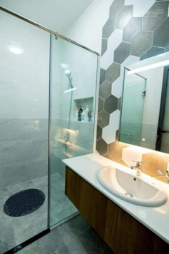 Cho thuê NR tại Láng Hạ, DT 60m2x5T, 6 ngủ, nhà đẹp, có sân, giá thuê 19tr/tháng. Lh 0982 987 227