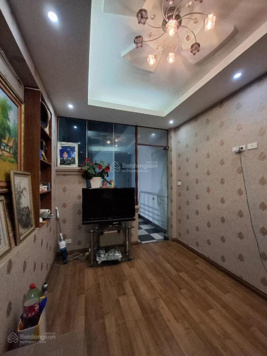 Bán nhà Thái Thịnh, Đống Đa - vị trí trung tâm - mặt ngõ thông - 38m, 5 tầng, 7 tỷ