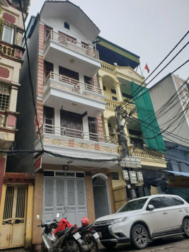 Chốt thôi! Nhà Huỳnh Thúc Kháng, phân lô, ô tô, dân xây bề thế, 55m2*4T