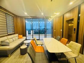 Ngộp bank! Nhà Nguyễn Chí Thanh, thang máy, phân lô, ô tô, dân xây, dòng tiền khủng