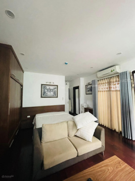 Bán gấp nhà mặt phố Vạn Phúc, Vạn Bảo. DT 65m2. Nhà xây sẵn 9 tầng TM. MT 6.5m. Giá nhỉnh 30 tỷ