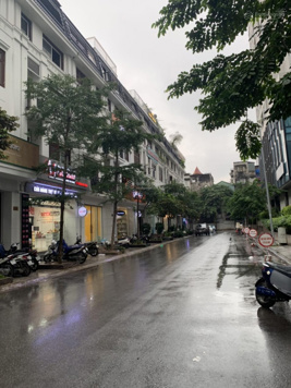 Bán liền kề 90 Nguyễn Tuân - Thanh Xuân, Dt 69m2 x 5 tầng, nhà đẹp, giá nhỉnh 28 tỷ. Lh: 0988 138 345