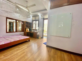 Hoàng Đạo Thành - phân lô vỉa hè - ô tô tránh - kinh doanh - mặt tiền siêu rộng