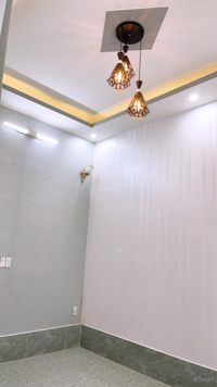 Siêu phẩm ngay làng đại học - bán nhà mặt tiền đường Lưu Quang Vũ 4 PN, giá cực chất 3,8 tỷ