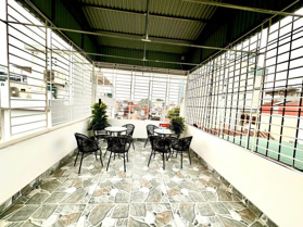 Toà CCMN 6T thang máy ngõ La Thành to, ngõ nông sát phố, sát các trường đại học lớn, ký túc xá