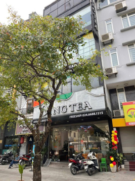 Chính chủ cho thuê nhà mặt phố Đào Tấn DT 45m2 x MT 4.5m, 5 tầng, vỉa hè rộng, vị trí đẹp, 46 triệu