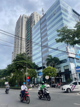 Toà siêu vip building lô góc mặt phố Nguyễn Hoàng. DT 610m2 x6T, mặt tiền 18m quyền lực. Giá 2xx tỷ