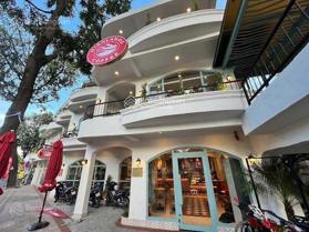 Cho thuê nhà mặt phố tại Đường Trúc Bạch, 70 triệu VND, 200 m2,3 tầng, mặt tiền 15m. Kd mọi mô hình