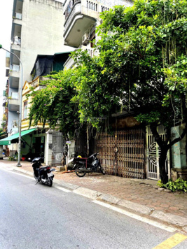 Chính chủ bán nhà mặt ngõ 553 Giải Phóng oto tránh, giá chỉ 18,5 tỷ
