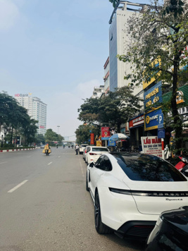 Bán nhà mặt phố Văn Cao, Ba Đình, 100m2, 7 tầng, mặt tiền 6m, cho thuê 150 triệu/1T, giá 55 tỷ.