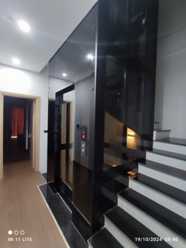 Bán nhà nhà Vĩnh Phúc siêu VIP thiết kế siêu đẹp 5.5 tầng full nội thất đúng như ảnh