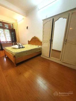 Bán biệt thự phố Đội Cấn, 100m2 x 5T, giá 20 tỷ