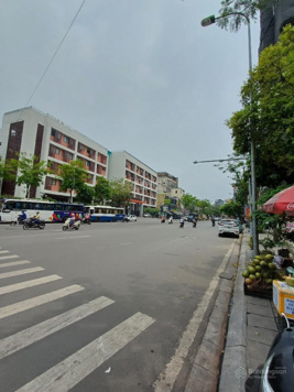 Bán nhà Văn Cao - Ba Đình DT 90m MT 8m - Ô tô - kinh doanh văn phòng gần Hồ Tây