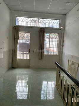 Bán nhà riêng tại phường 6, Bình Thạnh, 2tỷ390, 19,8m2, 1PN, 1PT, hướng Đông giá còn thương lượng