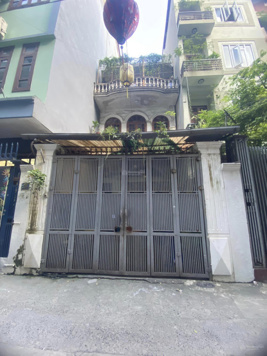 Rẻ bất ngờ! Bán đất phân lô phố Nguyễn Chí Thanh, ô tô tránh, view thoáng, KD sầm uất, 60m2 *MT4m