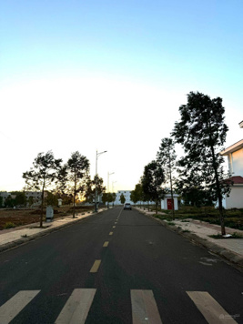 Bán lô đất view hoa viên đường 18m dự án Ân Phú, đã có sổ