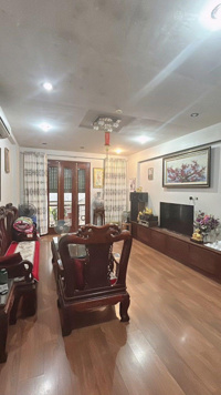 Giảm 3 tỷ bán gấp mặt phố Võ Chí Công 70m2 giá 24.3 tỷ