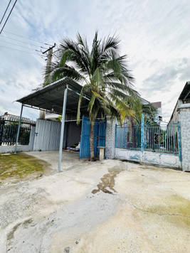 Bán nhà đất lầu mái thái Quốc Lộ 1A Huyện Bắc Bình, Tỉnh Bình Thuận, DT 305m2 sổ hồng riêng