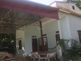 bán căn nhà gồm đất tại X. Lạc Lương H. Yên Thủy Hòa Bình DT 1.422.1m2 0832 865 116 giá 1 ty 700tr