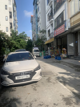 Chính chủ bán mảnh đất phố Triều Khúc Thanh Xuân HN DT trong sổ 104m2 DT thực tế 120m2 (nở hậu)