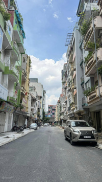 Bán tòa nhà phố Nguyễn Xiển, Thanh Xuân, DT: 95m2 x 9 tầng, dòng tiền 1,2 tỷ/năm giá nhỉnh 42 tỷ