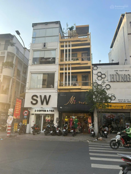 Ngộp bán nhà khu VIP, vị trí đẹp kinh doanh vỉa hè rộng, Bàu Cát P13 Tân Bình, DT 4x16m, giá 11,5tỷ