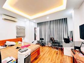 Bán nhà Hưng Thịnh, vỉa hè oto tránh, lô góc 3 thoáng, view CV Yên Sở, 6T hiện đại, 60m2, 14,2 tỷ