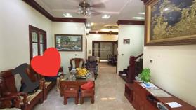 Bán nhà phố Trạm 50m2 x 4T 6.3 tỷ, vuông đẹp nở hậu, ô tô 10m