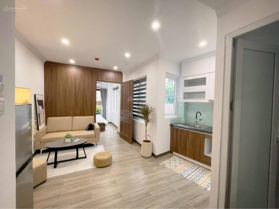 Bán gấp tòa CHDV 95m2 x9T, 23 phòng dòng tiền cực tốt 150 tr/th Hoàng Quốc Việt, Cầu Giấy giá 20 tỷ