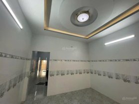 Bán nhà 1 trệt 1 lầu mặt tiền Lê Văn Khuyên, Phường 5, TP Tân An, DT: 4 x 30m (120m2)