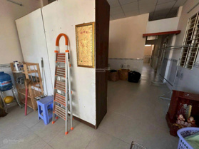 Bán nhà riêng tại đường Nguyễn Truyền Thanh, 2 tỷ, 113.7m2, 3PN + 2 WC/PT