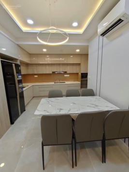 Bán nhà mặt phố tại Đường Lê Trọng Tấn, giá 17 tỷ vnd, diện tích 55 m2, 6pn, 7wc, ô tô đỗ cửa