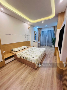 Bán nhà Thạch Bàn 38m2 x 6 tầng thang máy, oto đậu cửa, gần Aeon Mall Long Biên giá chỉ 6 tỷ
