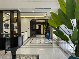 Hàng Hiếm DT lớn 98m2, khu Bàu Cát - 3 tầng, nhà có khoảng trống làm sân vườn - giá: 9.2 tỷ LT