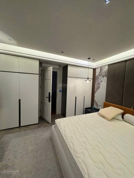 Bán nhà Xuân Thủy, Cầu Giấy, lô góc kinh doanh thông sàn, 2 xe 7 chỗ đỗ cửa - 10.5 tỷ