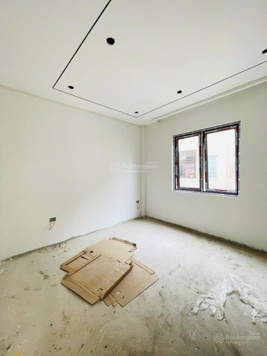Bán nhanh nhà phố Đàm Quang Trung, Long Biên DT 35m 5 Tầng 5,5tỷ ở luôn