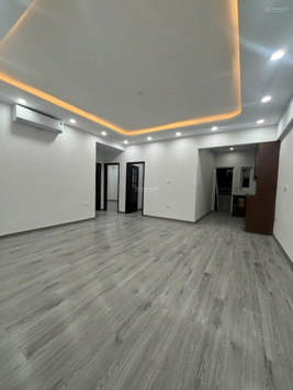 Chính chủ bán căn hộ 3 phòng ngủ tòa B9 Đại Kim -Đường Nguyễn Cảnh Dị , sổ đỏ chính chủ