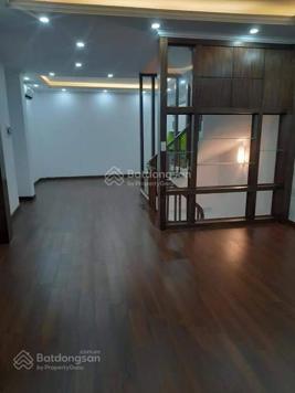 Hàng hiếm phố Đại Cồ Việt, diện tích 60m2, MT 4.6m, 7 tầng thang máy, 25,5 tỷ