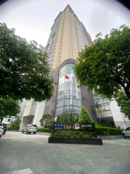 Gia Đình Cần Bán Căn Hộ Chung Cư FLC Landmark - Lê Đức Thọ , DT 124m2, 03PN, Sẵn Sổ, L/H 0983 921 919