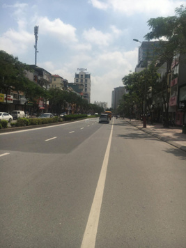 Bán nhà mặt phố Ngô Gia Tự, DT 155 m2, MT 4 m, 2 MT, kinh doanh, vị trí đỉnh cao, LH 0372 818 314