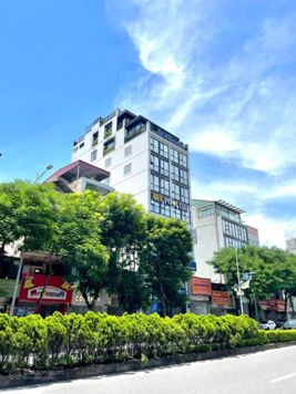 Hoa hậu mặt phố Nguyễn Văn Cừ, phân lô MT 8m hậu 8m, DT 150m2 - 2 mặt tiền trước sau
