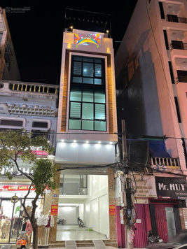 Bán nhà vip mặt phố Thành Chung vị trí siêu đẹp để kinh doanh mua bán 0936 007 008