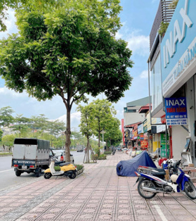 Mặt phố Ngô Gia Tư, giá rẻ nhất, mặt tiền 8m cực hiếm, kinh doanh đa dạng sầm uất, DT 230m2