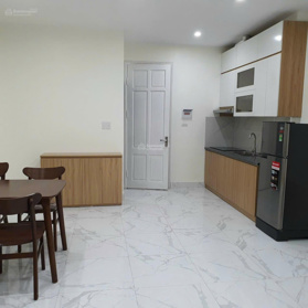 Bán toà nhà mặt phố Pháo Đài Láng, Đống Đa, thang máy, dòng tiền 120 triệu/th, 85m2, 8T, 27 tỷ