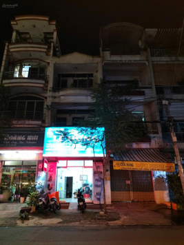 Bán gấp nhà 163 Nguyễn Hồng Đào, P14, TB. (DT: 4x16m) nhà 2 lầu. Giá 17.5 tỷ