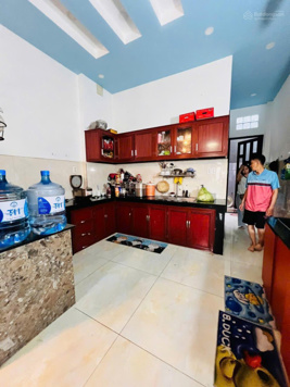 Bán nhà đẹp 1 trệt 1 lầu 3PN 2WC đường số 8, phường Linh Xuân chỉ 4 tỷ hơn mà có hẻm 5m nha