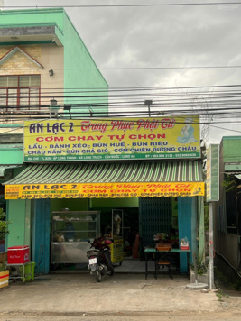 Bán nhà mặt tiền ĐT 826 ngay khu công nghiệp