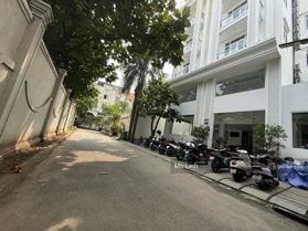 Bán gấp bán rẻ đất 600m2 mặt tiền khu Nguyễn Văn Hưởng, GP xây 7 tầng giá chỉ 69 tỷ