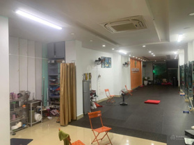 Bán nhà mặt phố Khâm Thiên 105m2, mặt tiền rộng. Thông sàn, thang máy. 39.5 tỷ