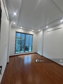 Cực hiếm! Nhà Khương Đình đẹp ở luôn, mặt ngõ ô tô qua, sát mặt phố 40.5m2 x 5 tầng - 9,5 tỷ